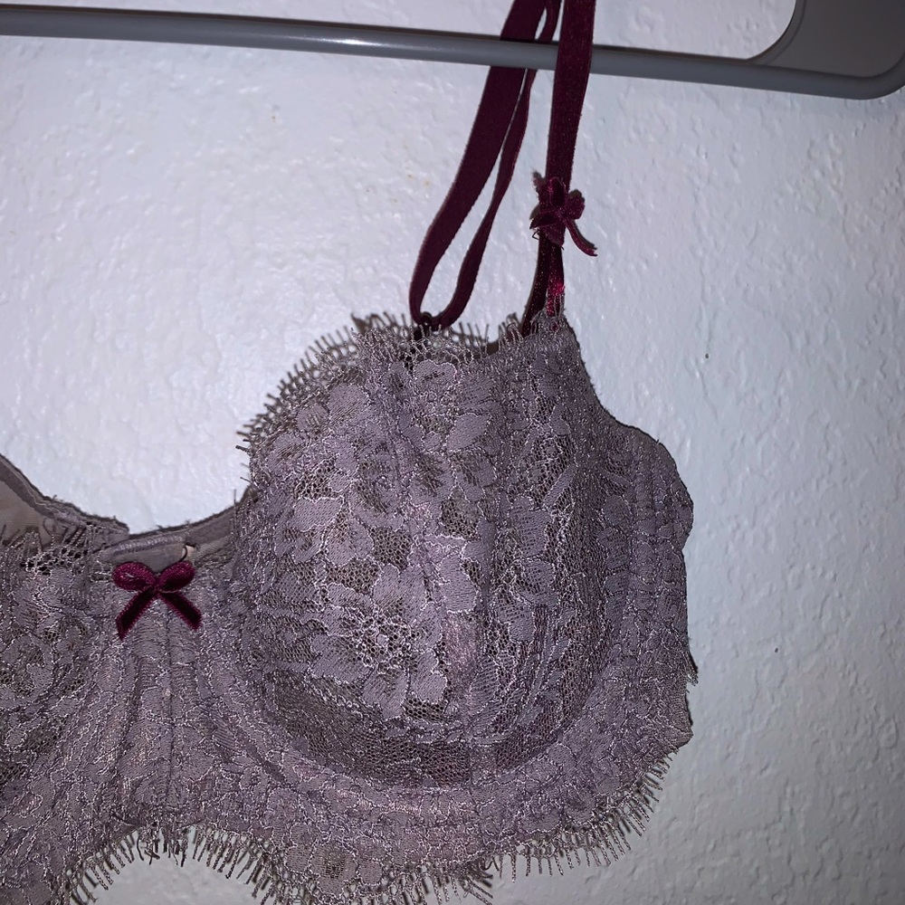 The cutest Victoria’s Secret bralette🎀💜